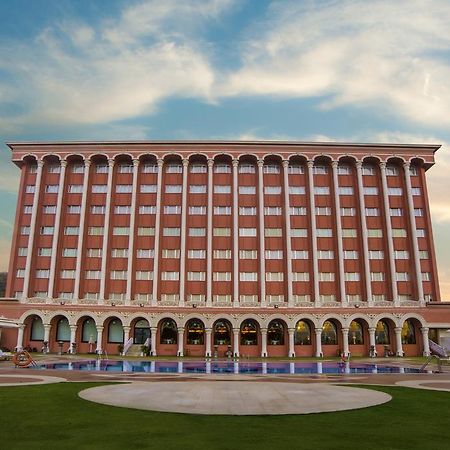 Ramoji Film City- Sitara Luxury Hotel Pedda Ambarpet 외부 사진