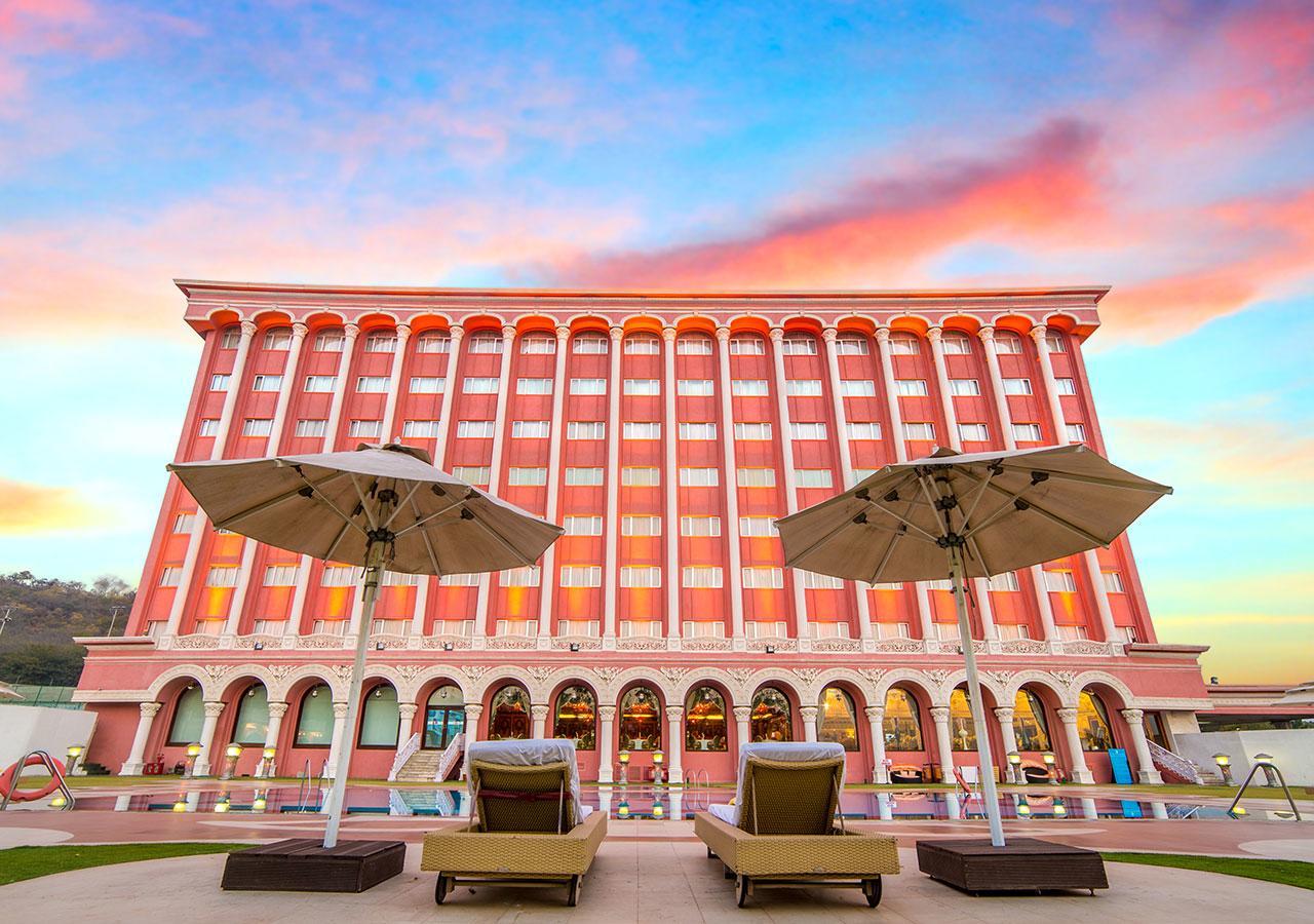 Ramoji Film City- Sitara Luxury Hotel Pedda Ambarpet 외부 사진